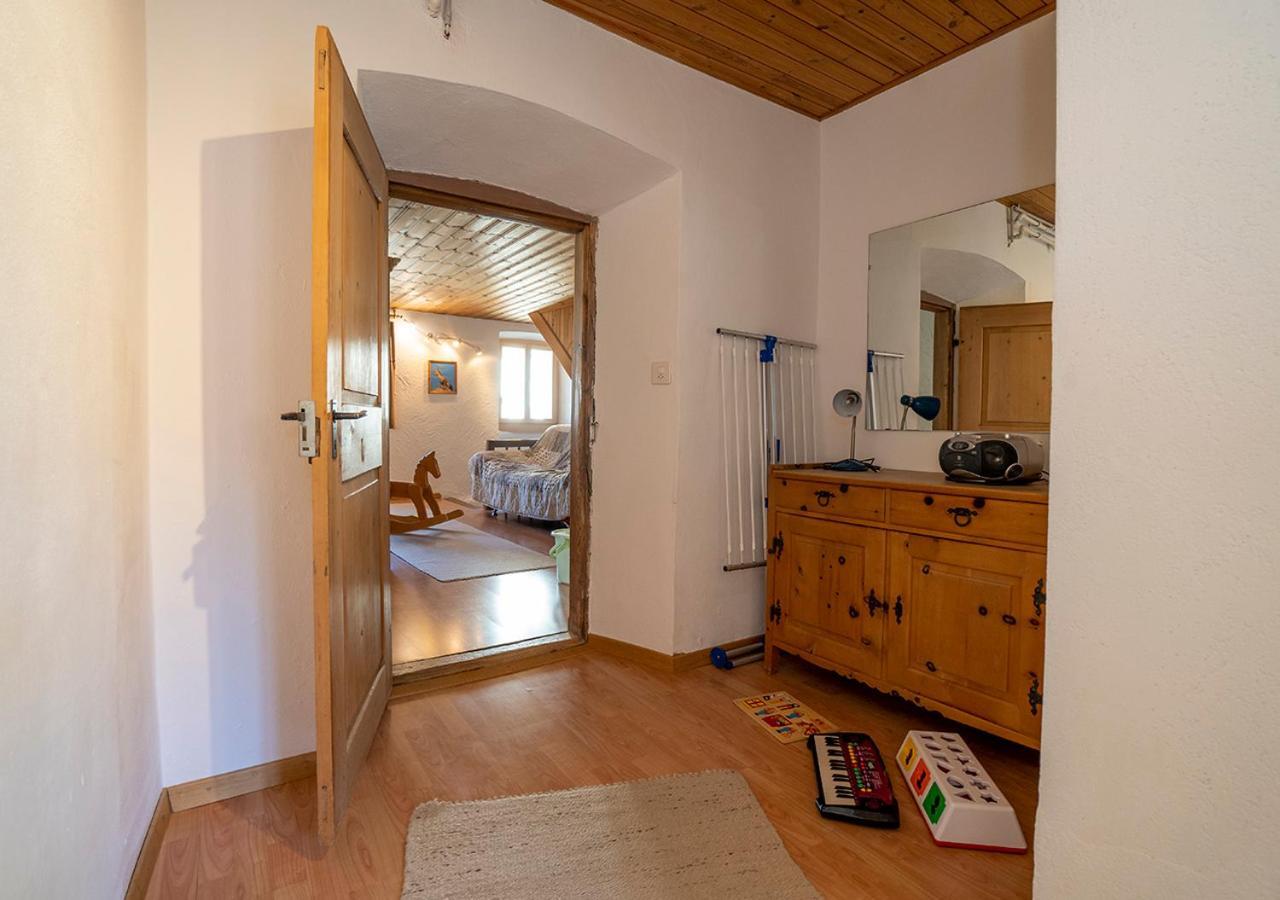 Apartament Chasa Werro Sent Zewnętrze zdjęcie